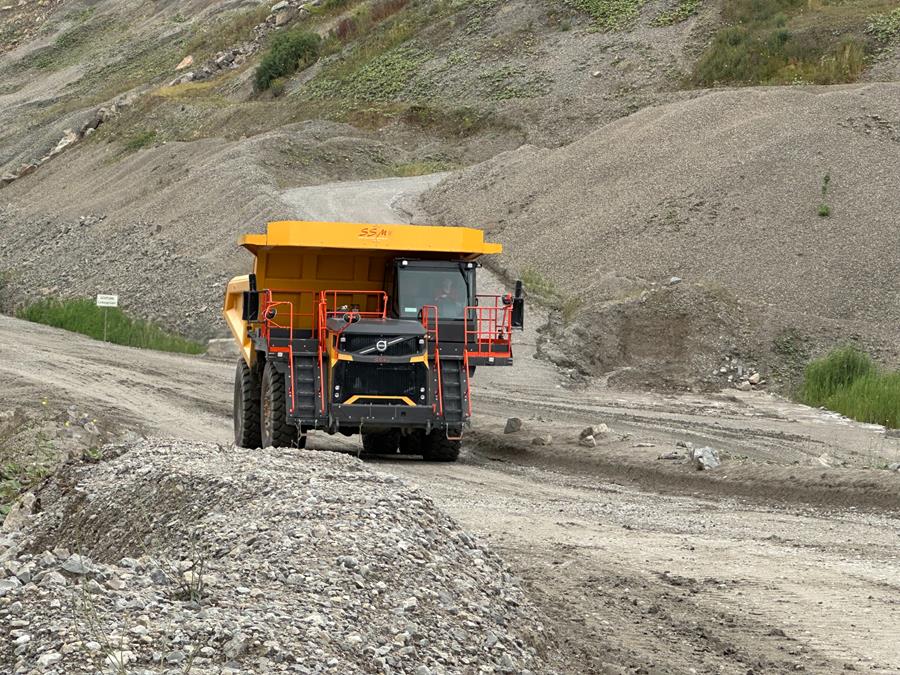 R70 Volo CE dumper