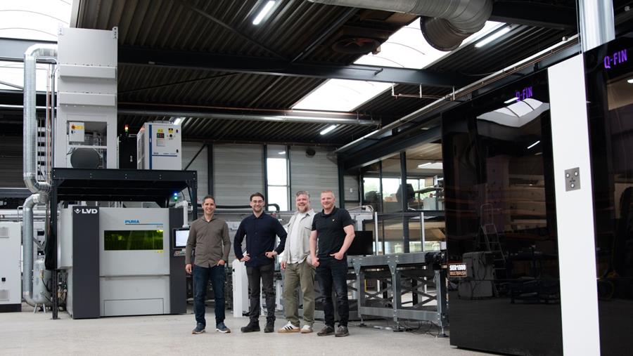 Het MT van Laserparts is bijzonder tevreden over de nieuwe, flexibele opstelling. Van links naar rechts: directeur Johan Hoeks, projectmanager Rick Bleys, commercieel manager Pieter Kirkels en controller Dirk Hoeks.