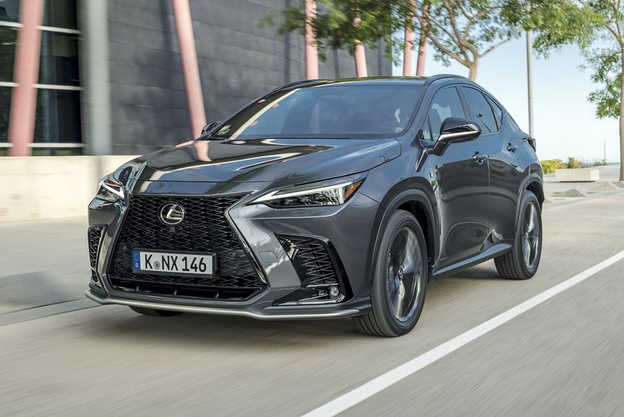 Rijtest Lexus NX 450h+ 1